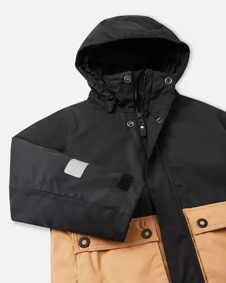 Reimatec Luhanka talvitakki Black on kest=C3=A4v=C3=A4 ja vedenpit=C3=A4=
v=C3=A4. - Barn vinterjackor - 5100283A-9990 - 2