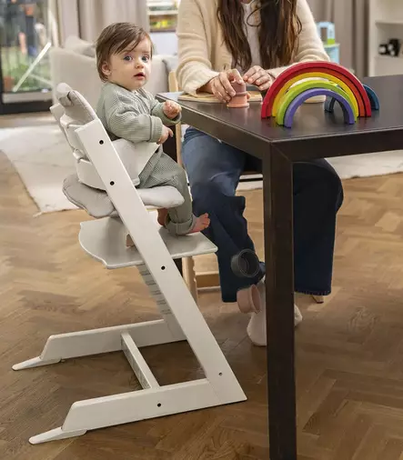 Stokke Tripp Trapp syöttötuoli White Baby Setilla ja pehmusteilla. - Stokke Tripp Trapp produkter - 685100 - 2