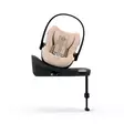 CYBEX Cloud G3 i-Size turvakaukalo PLUS jalustassa käännettynä ovea kohti. - Babyskydd 0-13 kg - 526001350 - 8