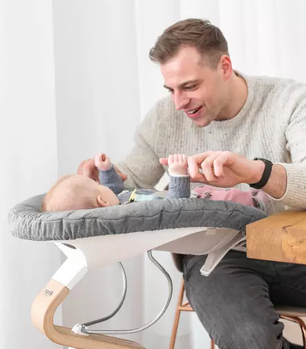 Stokke Nomi Natural/White tuoli Newborn Setilla vastasyntyneelle. - Stokke Nomi matstolar för barn - 626501STA4in1 - 2