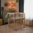 Stokke Nighti Mini pinnasänky Natural lastenhuoneessa. - Spjälsängar och barnsängar - 705401 - 2