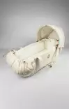 Najell SleepCarrier Canopy kuomu Kantokassiin Oat Beige suojaa lasta auringolta, tuulelta ja hälyltä. - Liggvagnar och bärväskor - N21905901 - 6