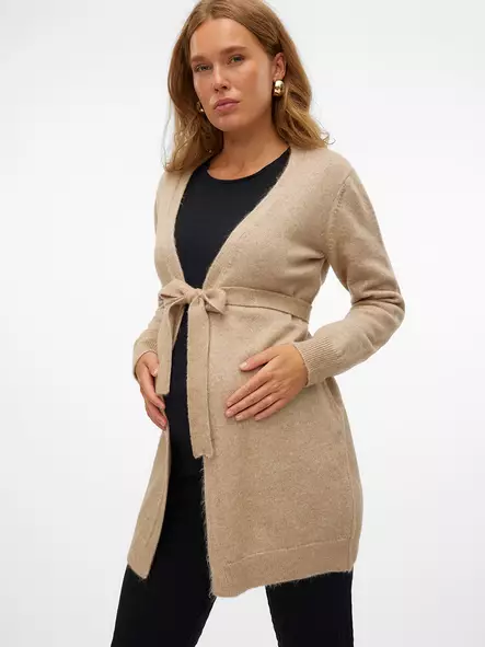 Mamalicious Wanne Neule Natural Melange naisella raskausvatsan kanssa.=
- Gravidklänningar, tunikor och kjolar - 20021042 - 2