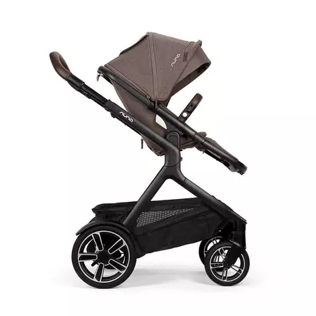 Nuna Demi Next yhdistelmävaunut Chestnut ratasosalla. - Barnvagnar och kombivagnar - ST17907CHEGLYHD2 - 2