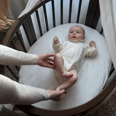 Stokke Sleepi Mini Warm Brown V3. - Spjälsängar och barnsängar - 221608STA3V3 - 2