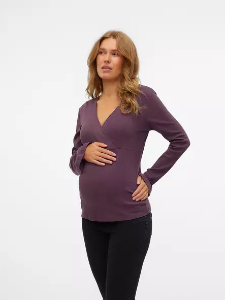 Äitiyspaita Mamalicious Lilli Plum Perfect sopii raskauteen ja imetykseen. - Mammatröjor - 20021043 - 2