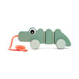 Done By Deer Pull along wiggle toy Croco green. - Träleksaker - 4944553 - 1