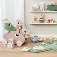 Done By Deer Cuddle Bestie Croco Green kärryssä - Mjukisdjur och snuttefiltar - 4063223 - 4
