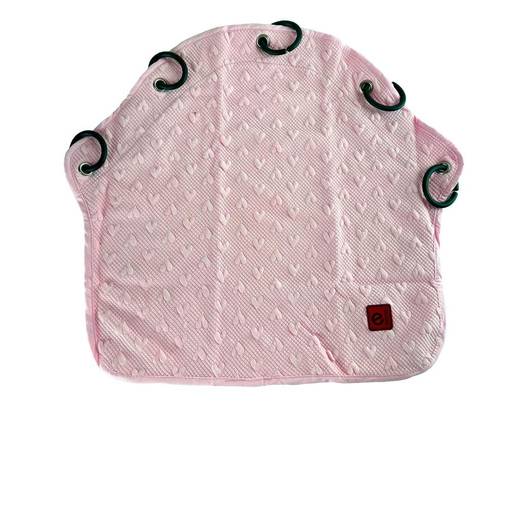 Vaaleanpunainen kuomuverho syd=C3=A4nkuviolla. - Vagnsgardiner och fästringar - 0983171-16 - 1