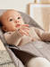BabyBj=C3=B6rn Bouncer Bliss sitteri Woven, Sand Grey lapsi sitteriss=C3=
=A4 l=C3=A4helt=C3=A4. - Babysittrar - BB006217 - 3