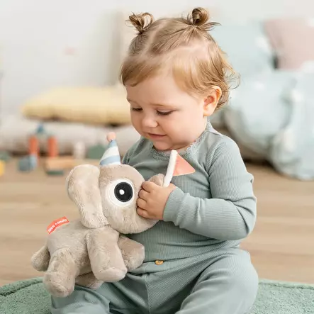 Done By Deer Cuddle Bestie Gift Box Elphee Sand vauvalla kädessä - Mjukisdjur och snuttefiltar - 8463729 - 2