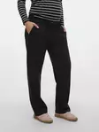 Mamalicious Ivy äitiyshousut Black naisella edestä. - Mammabyxor och leggings - 20020419 - 2