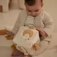 Little Dutch pehmokuutio Newborn Naturals, helppo tarttua pienillä sormilla. - Skallror, greppleksaker och bollar - LD8409 - 6