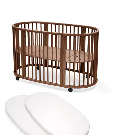 Stokke Sleepi V3 pinnasänky Warm Brown ja patja sekä muotolakana. - Stokke Sleepi produkter - 591404bund - 1