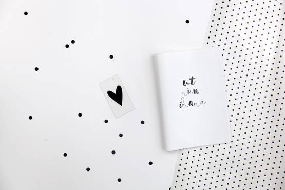 Nauvolakorttikotelo - Graviditetsfotografering - ONINEUKO - 1